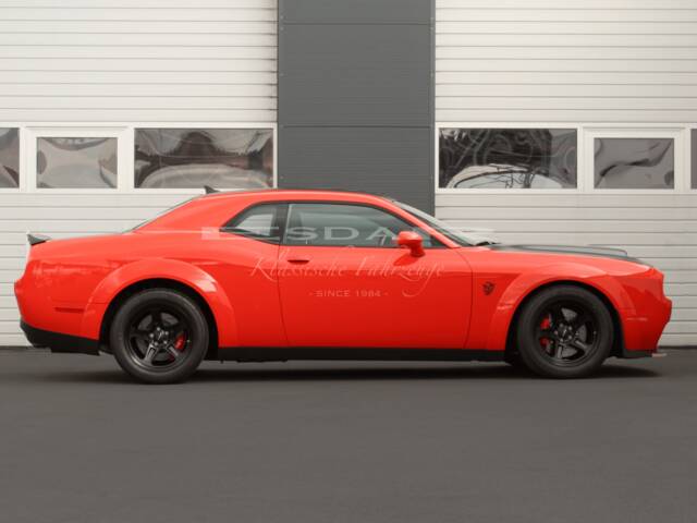 Dodge Challenger SRT Demon