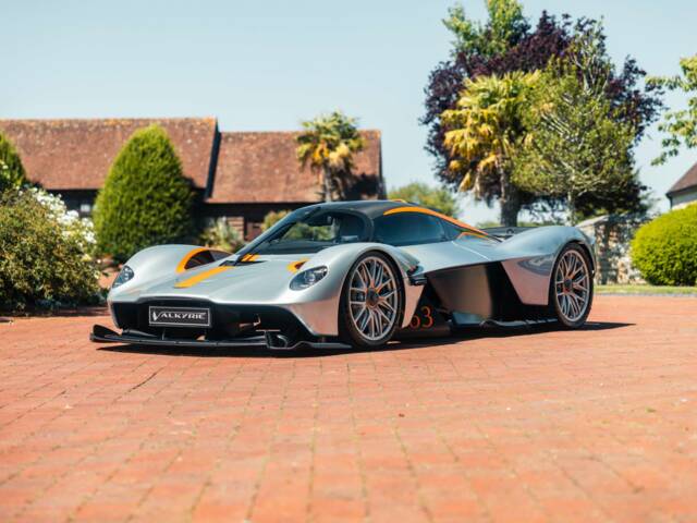 Aston Martin Valkyrie AMR Pro
