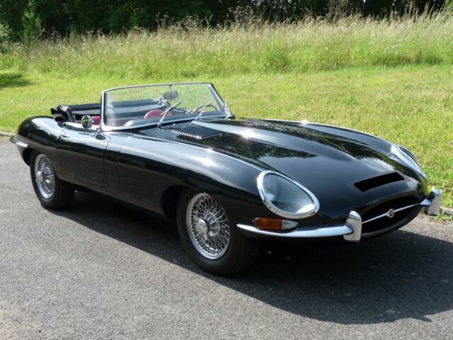 Jaguar E-Type 3.8