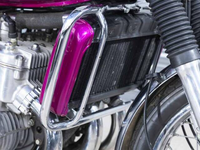 Suzuki GT 750