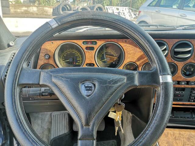 Lancia Thema 8.32