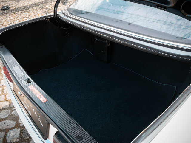 Mercedes-Benz 280 SE