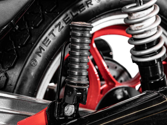 Moto Guzzi V 65 Lario