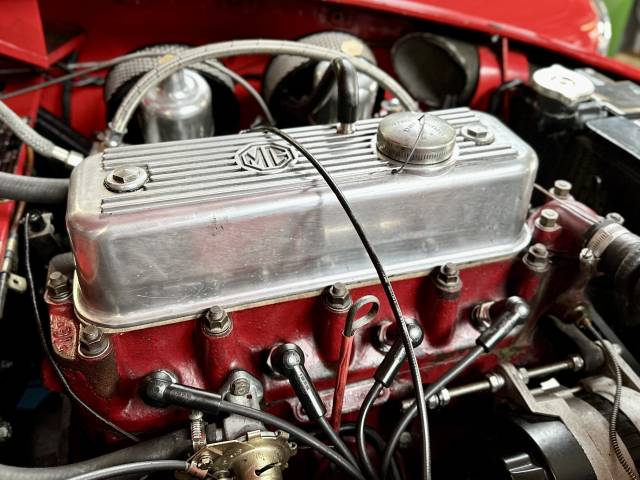 MG MGA 1600