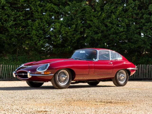 Image 1/50 of Jaguar E-Type 3.8 (1962)