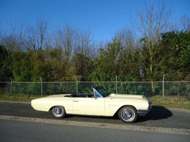 Ford Thunderbird