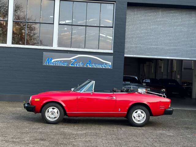 FIAT 124 Spider CS1