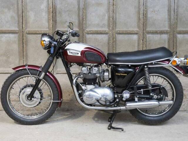 Triumph T 100 R Daytona