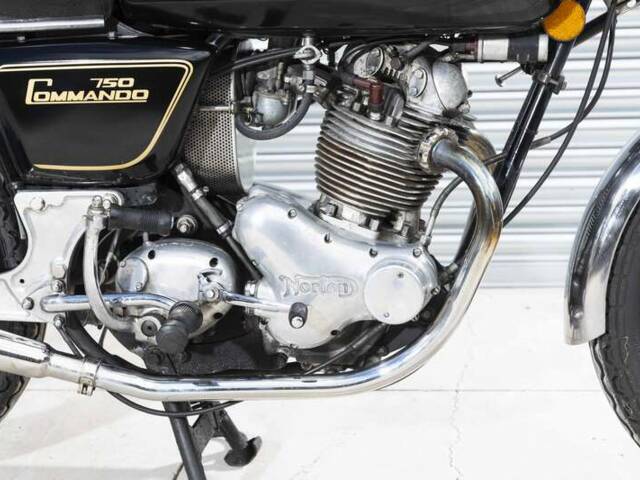 Norton Commando 750