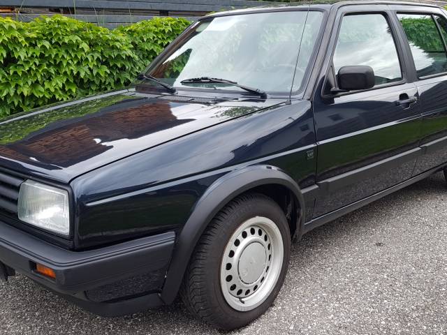 Image 1/25 de Volkswagen Jetta II 1.8 (1989)