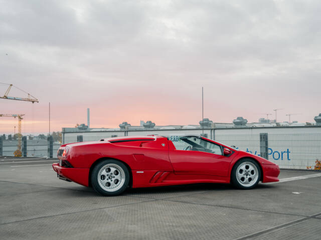 Lamborghini Diablo VT Roadster