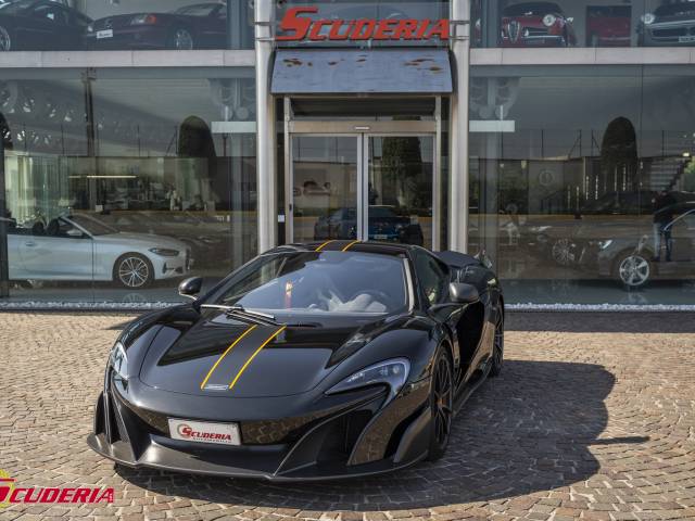 Image 1/40 of McLaren 675LT (2016)