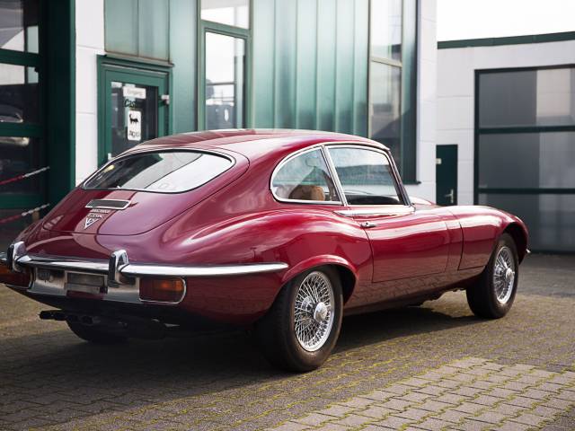 Jaguar E-Type V12 (2+2)