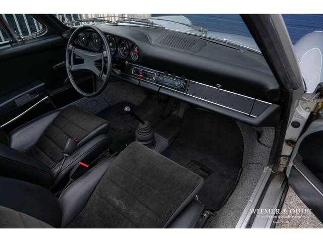 Porsche 911 2.4 S