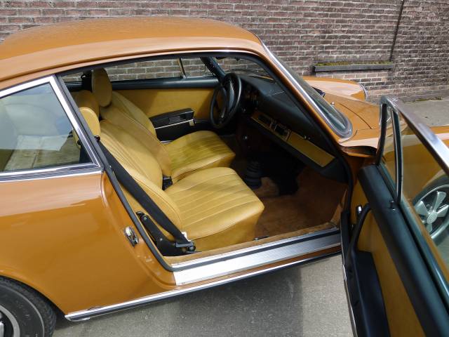 Porsche 911 2.4 T