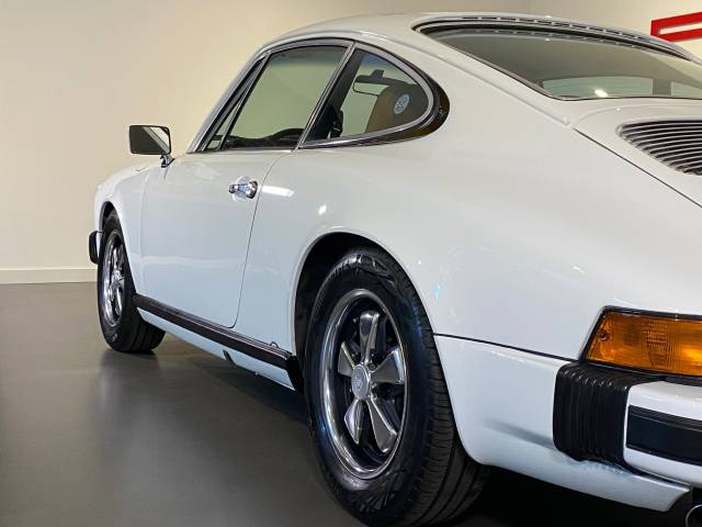 Porsche 911 2.7