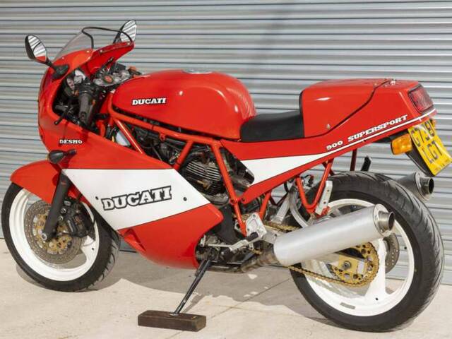 Ducati 900 Supersport