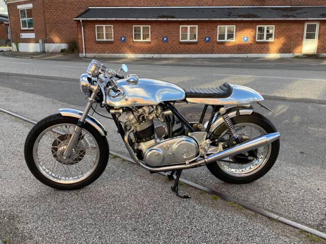 Norton Commando 750