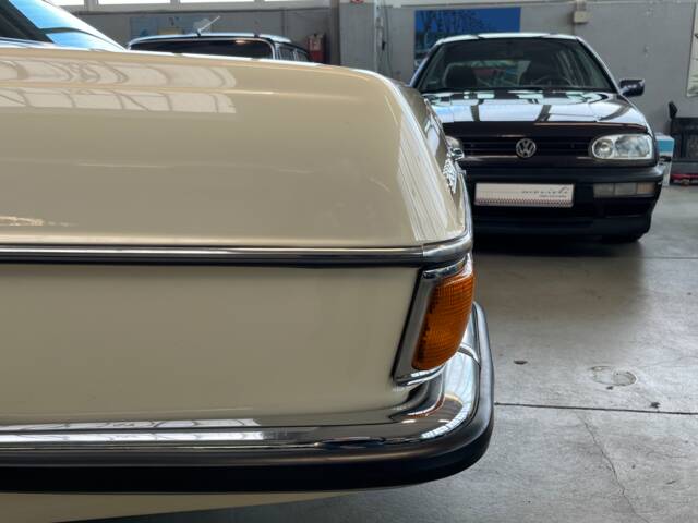 Mercedes-Benz 280 CE