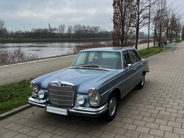 Bild 1/10 von Mercedes-Benz 280 SE 3,5 (1972)