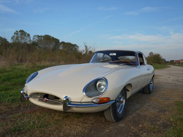 Jaguar E-Type 3.8