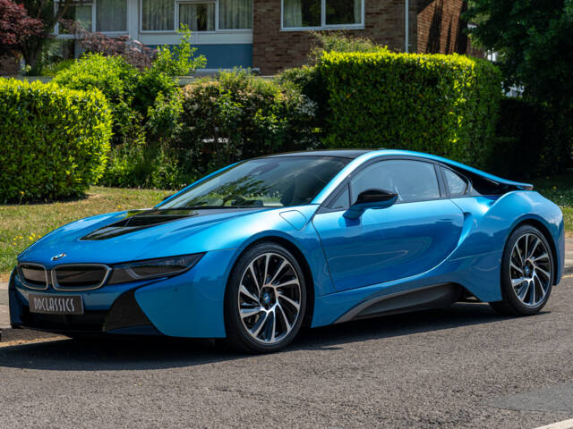 Imagen 1/33 de BMW i8 Coupé (2015)