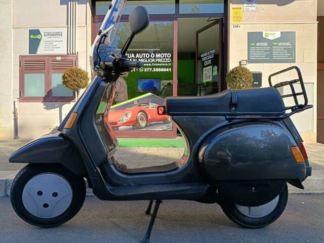 Piaggio Vespa Cosa 125