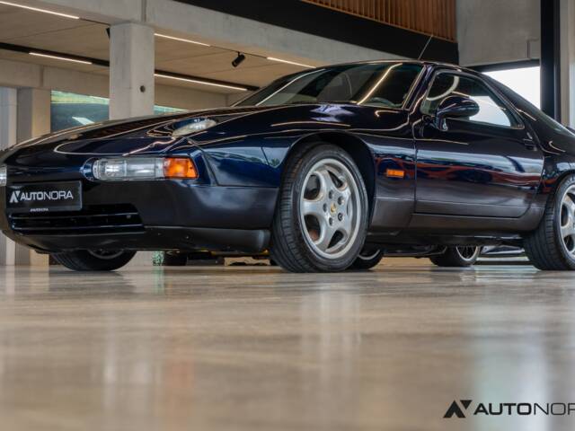 Porsche 928 GTS