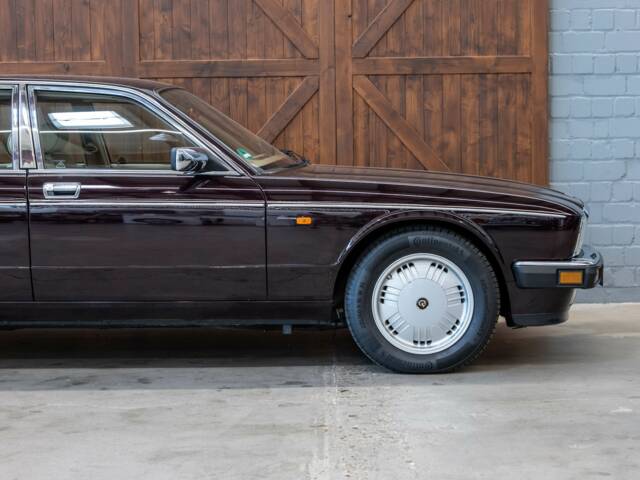 Jaguar XJ12 6.0