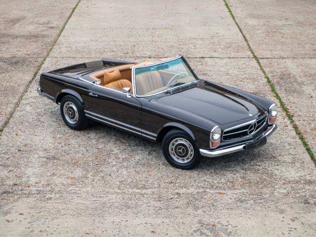 Image 1/20 de Mercedes-Benz 280 SL (1971)