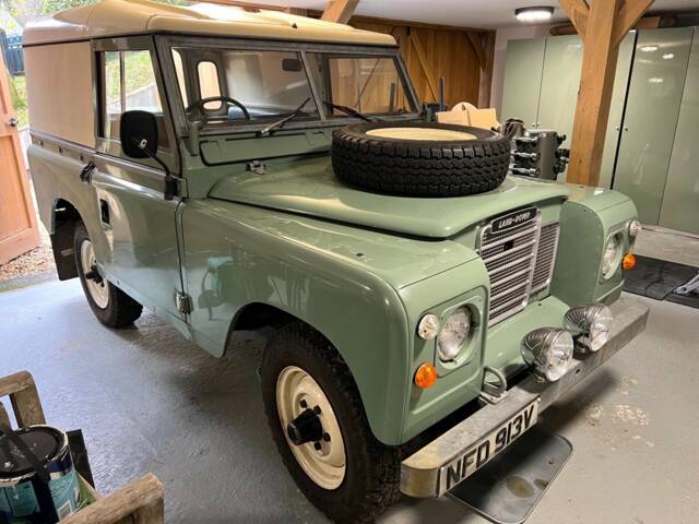 Image 1/40 of Land Rover 88 (1980)