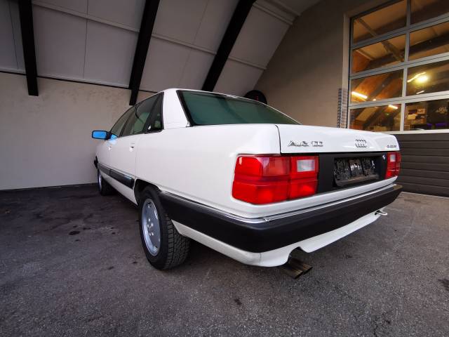 Audi 100 - 2.3 quattro