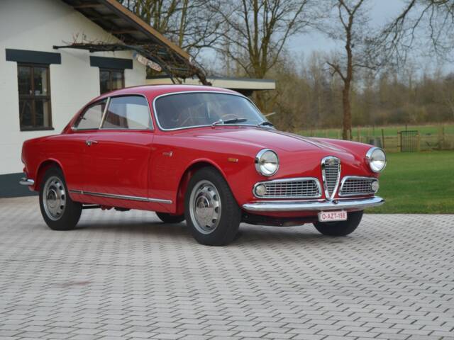 Image 1/19 de Alfa Romeo Giulia 1600 Sprint (1962)