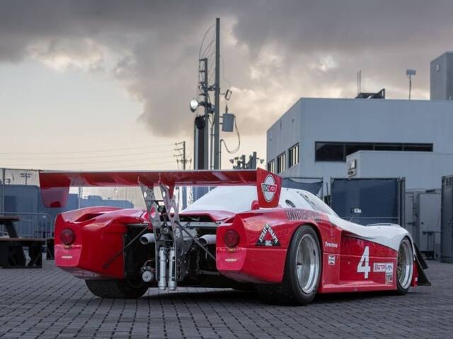Lola T711