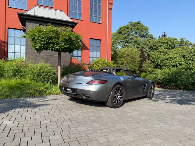 Mercedes-Benz SLS AMG GT Roadster