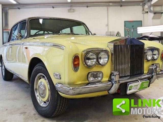 Image 1/10 of Rolls-Royce Silver Shadow I (1976)