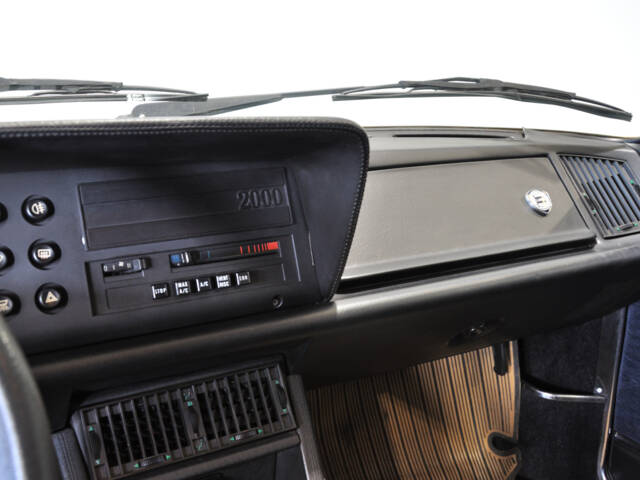 Lancia Gamma 2000