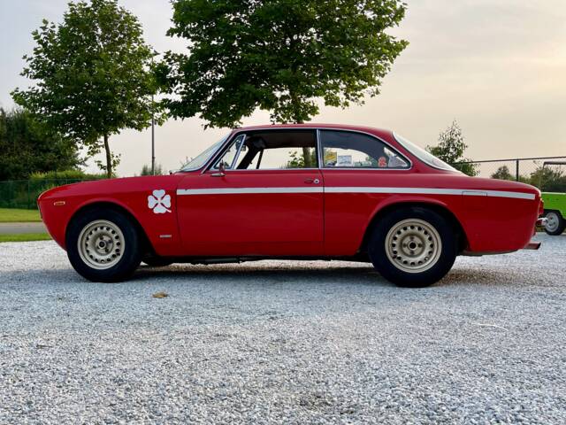 Alfa Romeo Giulia GTA 1300 Junior