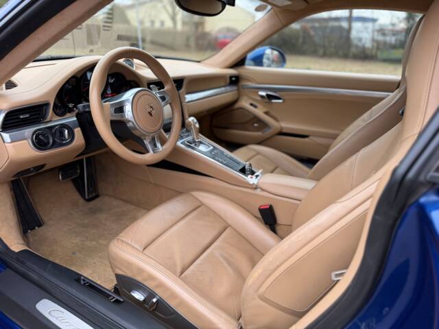 Porsche 911 Carrera