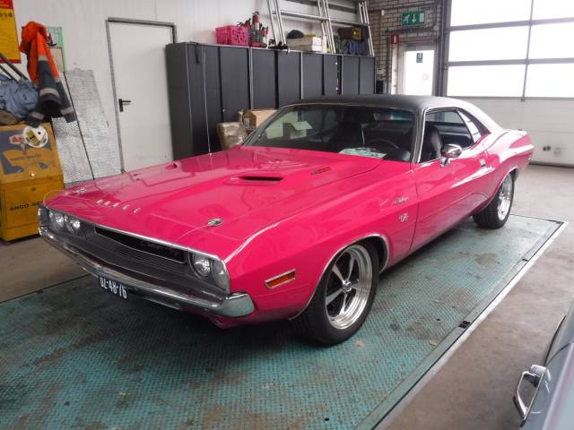 Image 1/50 of Dodge Challenger R&#x2F;T 440 Six-Pack (1970)
