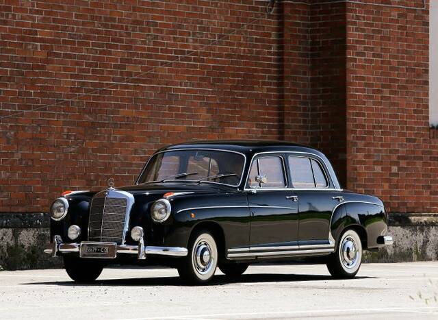 Immagine 1/7 di Mercedes-Benz 220 S (1957)