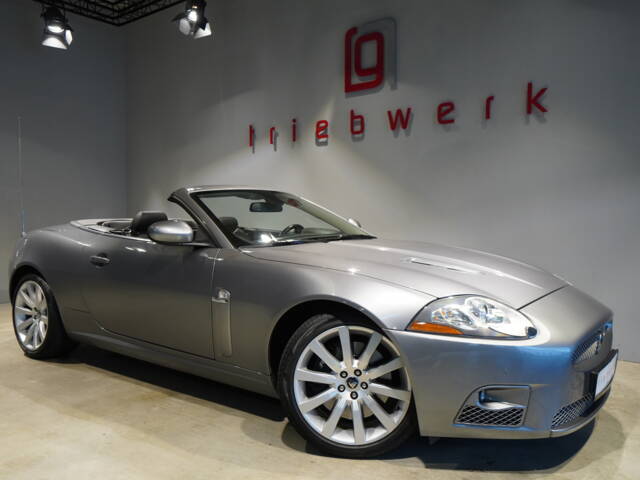 Bild 1/24 von Jaguar XKR (2007)