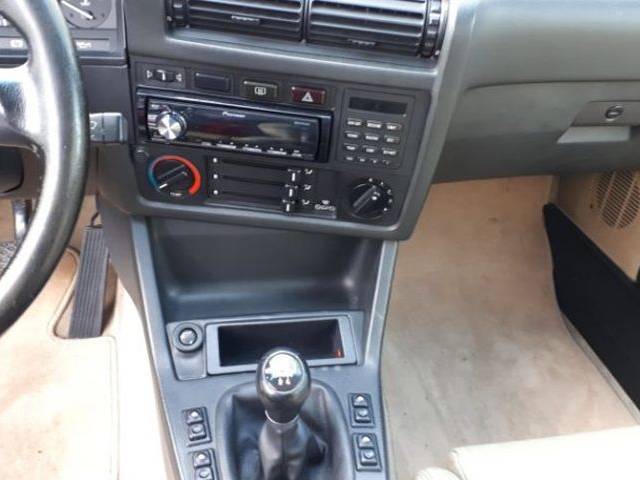 BMW 325i