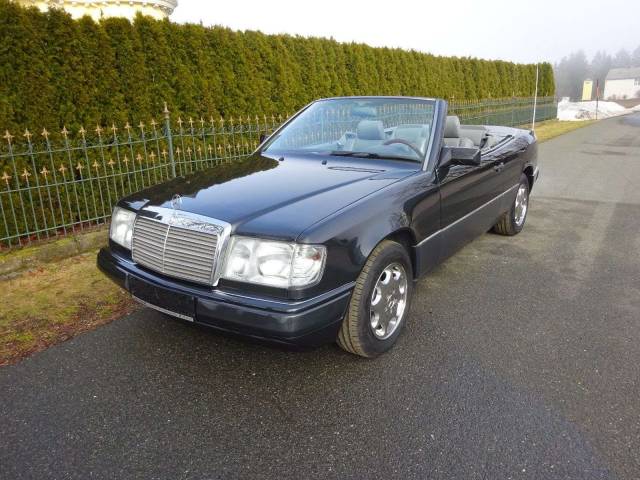 Mercedes-Benz 320 CE