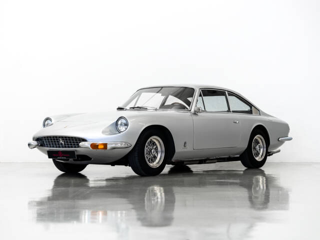 Bild 1/47 von Ferrari 365 GT 2+2 (1969)
