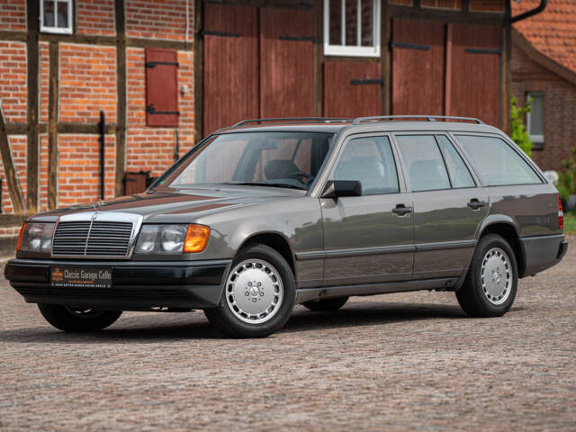 Afbeelding 1/66 van Mercedes-Benz 200 TE (1989)
