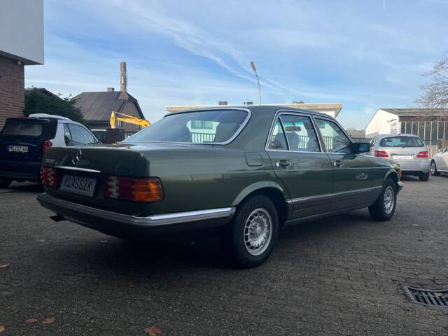 Mercedes-Benz 280 SE