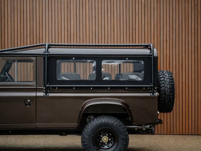 Land Rover 110
