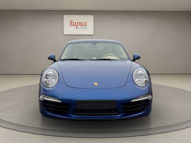 Porsche 911 Carrera