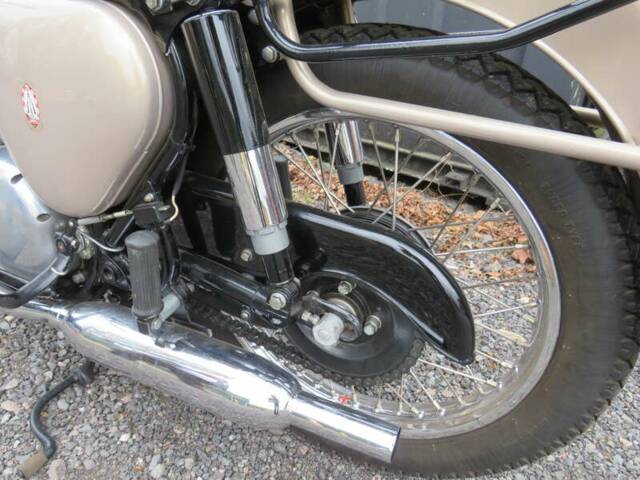 BSA A 10 Golden Flash